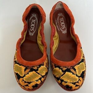 TOD’S Ballet Flats Orange Suede Slip On Embroidered Leopard size 37.5 6.5